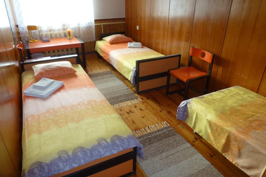 Kihelkonna Pastorate Guesthouse Værelse billede