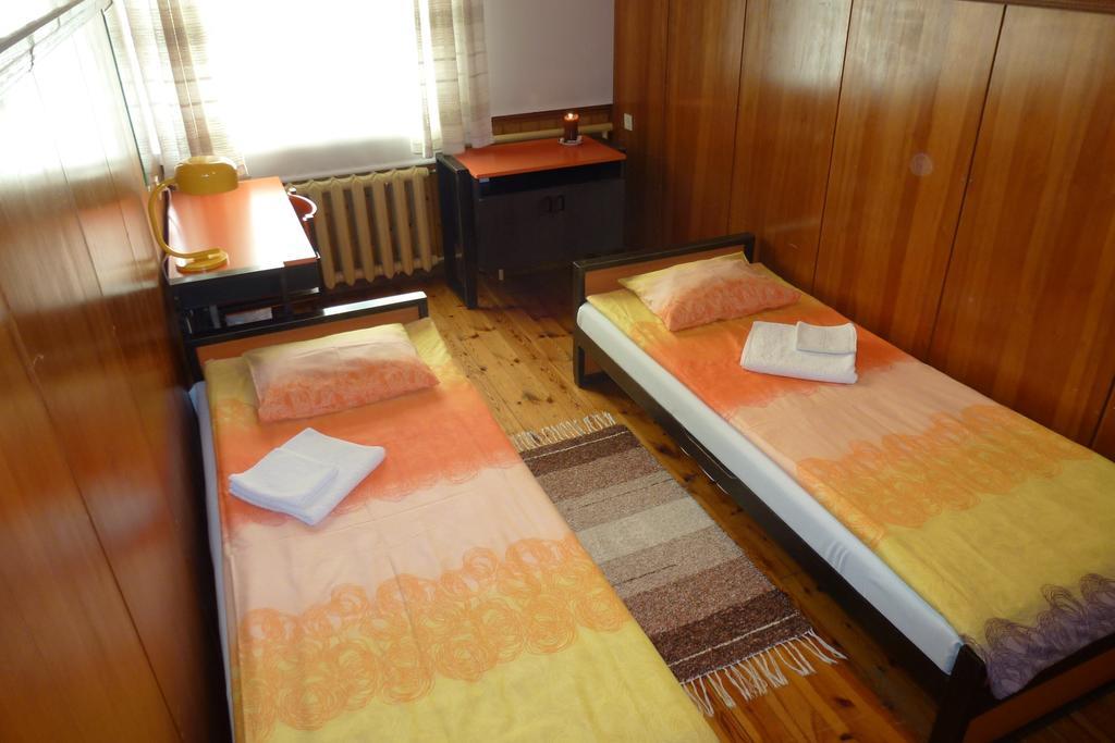 Kihelkonna Pastorate Guesthouse Værelse billede